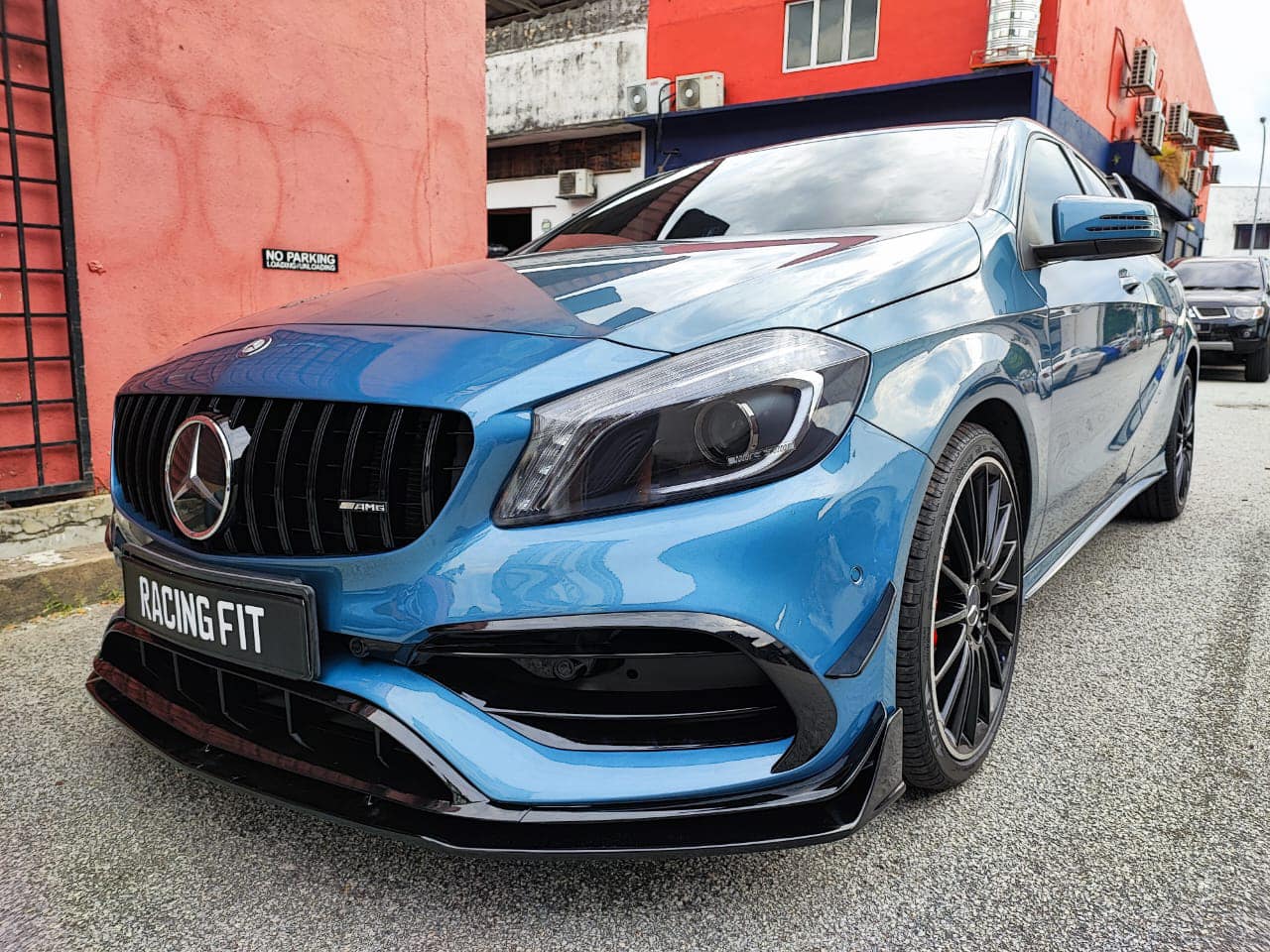 W176 A45 Facelift AMG A45 FL Bodykit